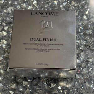 Lancôme Dual Finish Powder